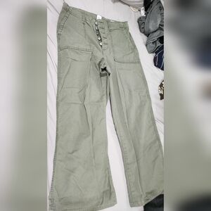 Gap height waist and wide leg pants